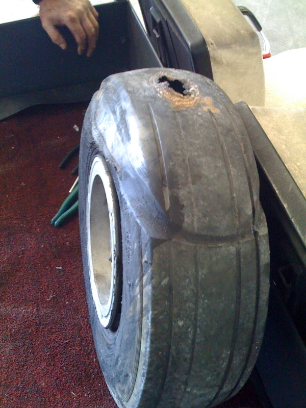 Csobeech Csob Beechcraft Tire Pirep On Retreads